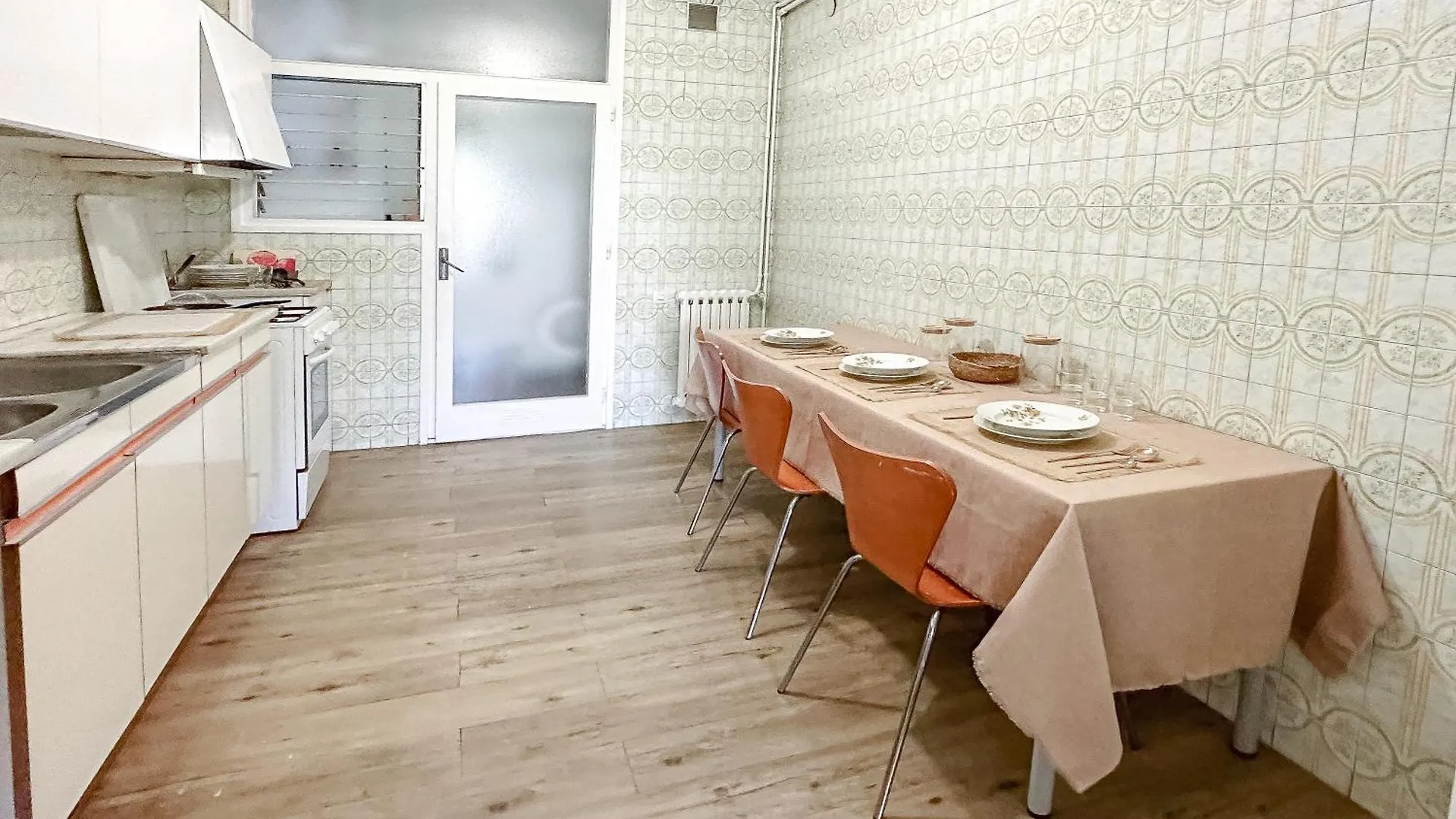 Rooms In Beautiful Apartment In Gracia Barcelone